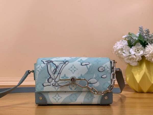 Louis Vuitton crossbody bag blue super grade 18x11x6.5cm