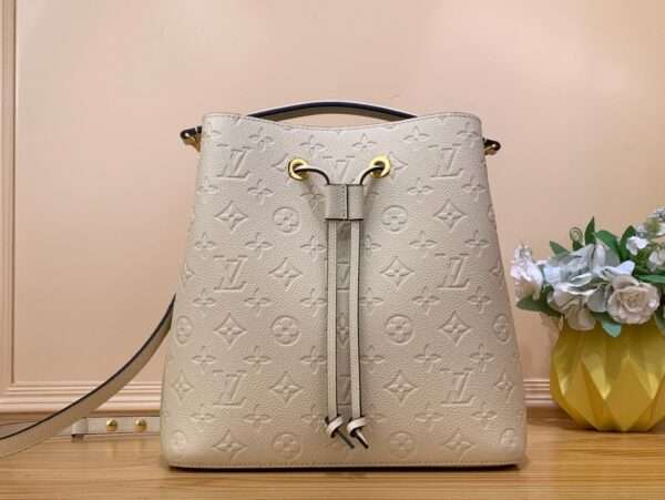 Louis Vuitton LV Neonoe Women's Bag Monogram Pattern Replica 1:1 26x26x17.5cm