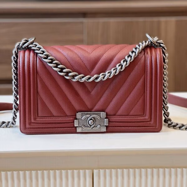 Chanel Boy Medium Replica 11 High Quality Red V-pattern Handbag 25cm