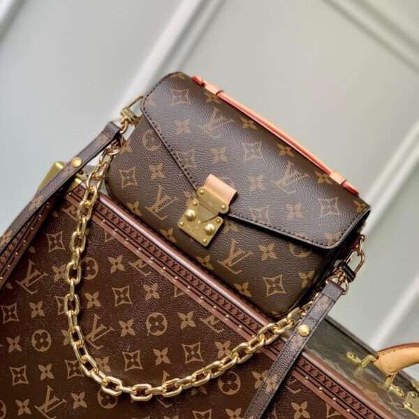 Louis Vuitton Metis Mini Monogram Handbag Rep 1:1 High Quality 21.5x13x6cm