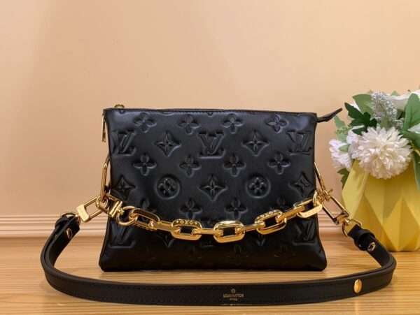 Louis Vuitton LV Coussin Super Premium Women's Handbag with Floral Pattern 20x19cm
