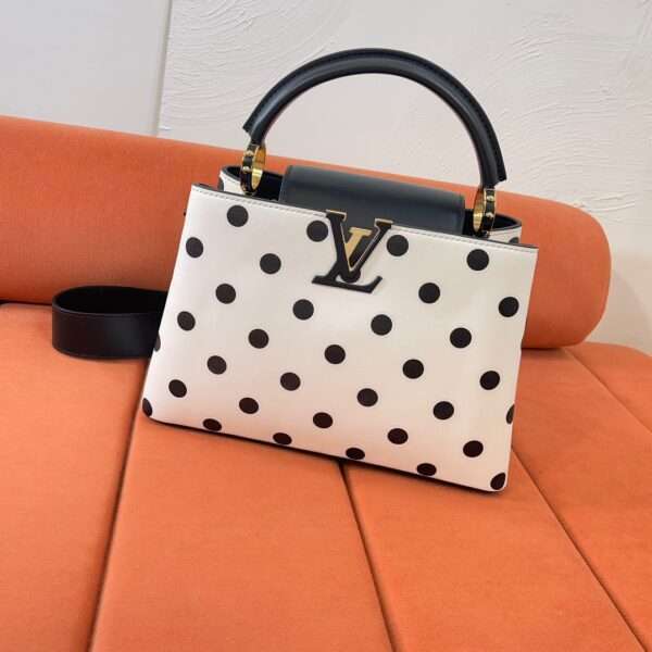 Louis Vuitton Capucines Super VIP Women's Handbag 27x21x10cm