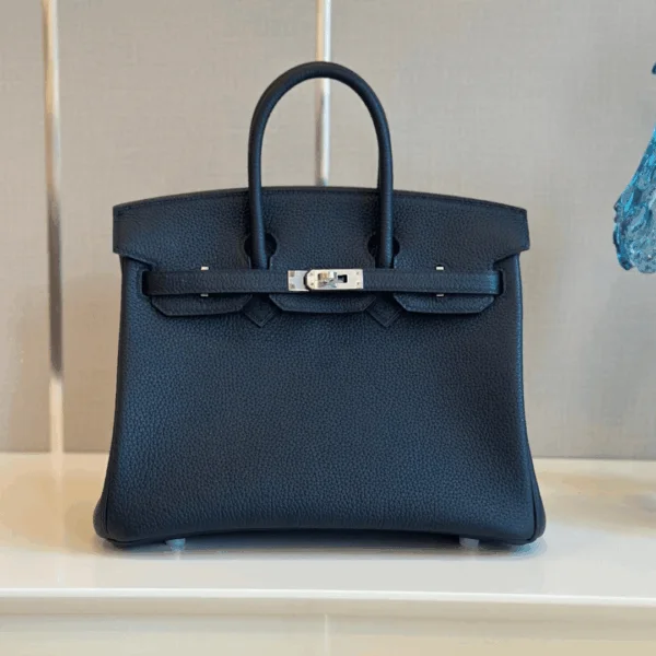 HN 30 Dakr Blue Togo Leather Palladium Hardware