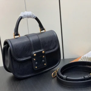 Louis Vuitton Hide and Seek Bag Black Woman’s Fake Handbags 21x15x8cm