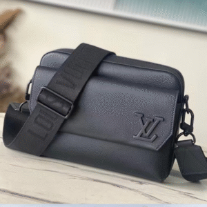 Louis Vuitton LV Fastline Men’s Handbag Black Super Fake 23.5x18x7cm