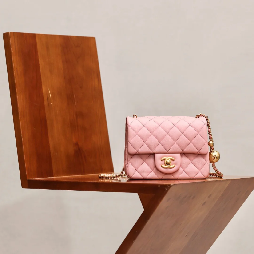 Chanel Classic Flap 18cm Pink Gold Hardware