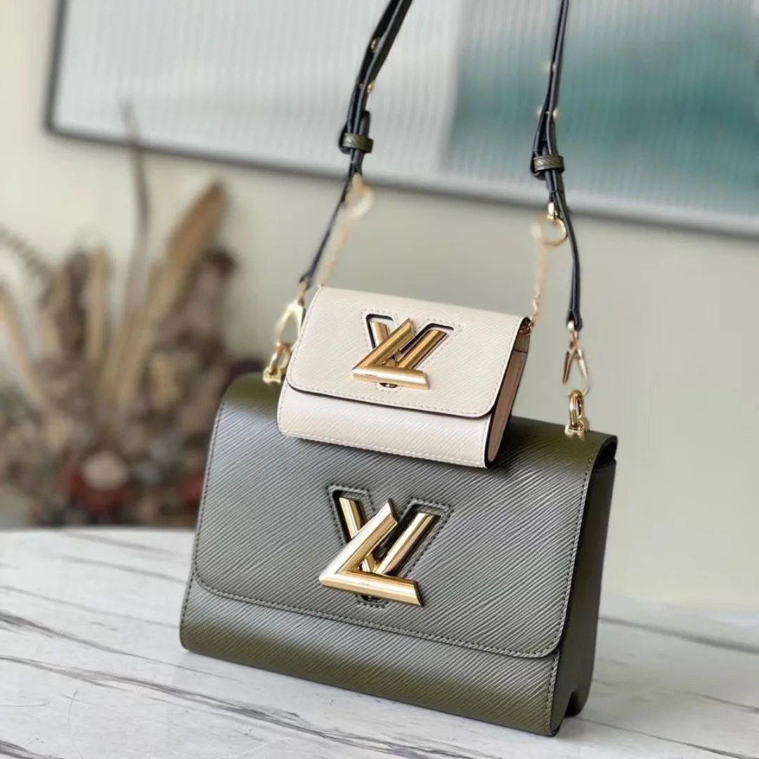 Louis Vuitton LV Twist Cowhide Leather Handbags Woman’s 24cm