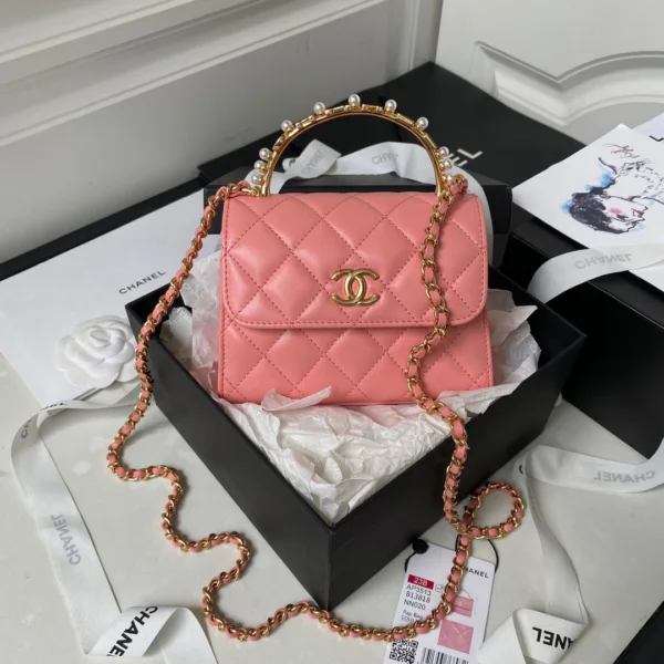 Chanel Woc Pink Handbags With Pearl Handle 11.5×14.5×5.5cm