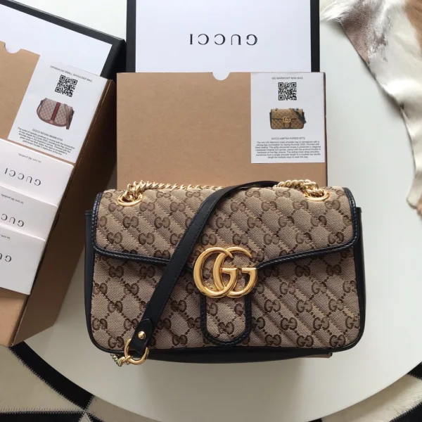 Gucci GG Marmont GG Shoulder Bag Small