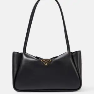 Medium leather shoulder bag
