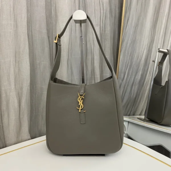 Saint Laurent Le 5 à 7 Supple Hobo Bag