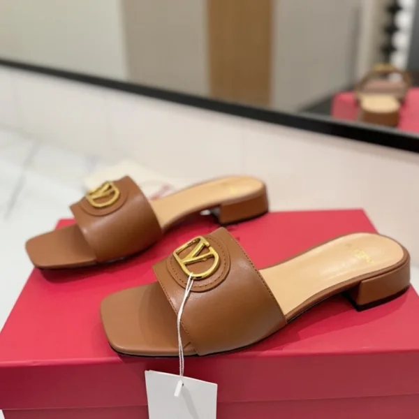 Valentino Brown Sandel