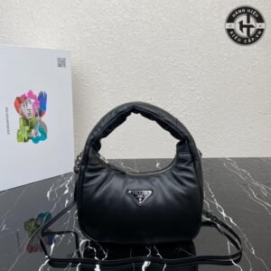 Prada women's crossbody bag like auth PR10
