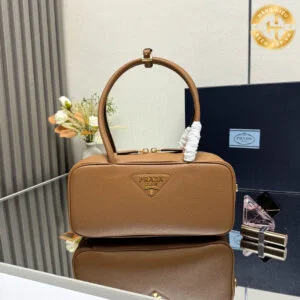 Classic brown genuine Prada leather handbag GH555