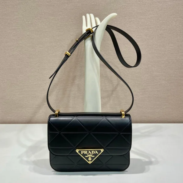 Prada Pattina in Pelle Calfskin Black