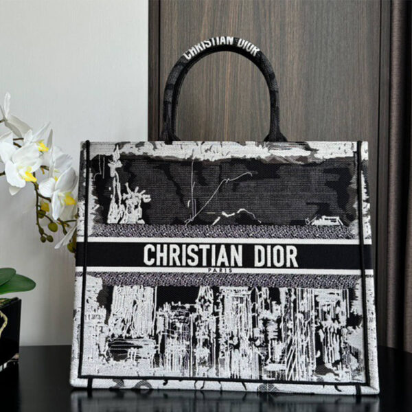 Dior Medium Dior Book Tote