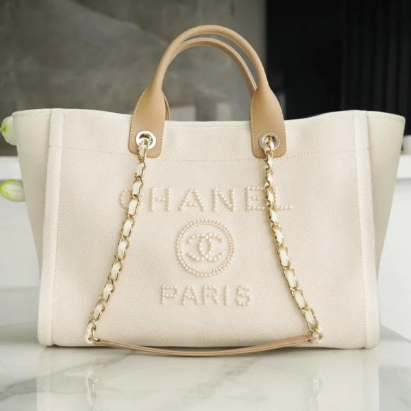 CHANEL TOTE BAG 39 ATTACHED PEARL LOGO IN BEIGE CANVAS GOLD HARDWARE