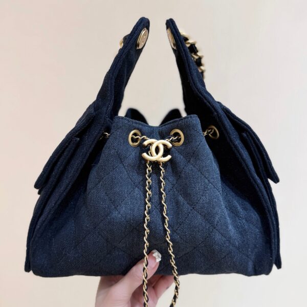 CHANEL 25 HANDBAG 30 IN DENIM GOLD HARDWARE