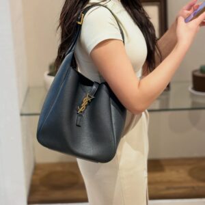 Hobo 5 LE 5 À 7 in Smooth Leather Black - Small Size