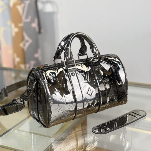 Louis Vuitton Keepall Bandoulière 25