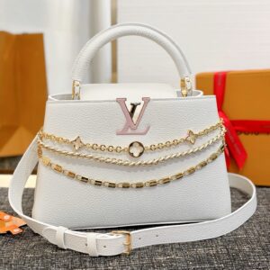 Louis Vuitton Capucines BB handbag in white Taurillon leather