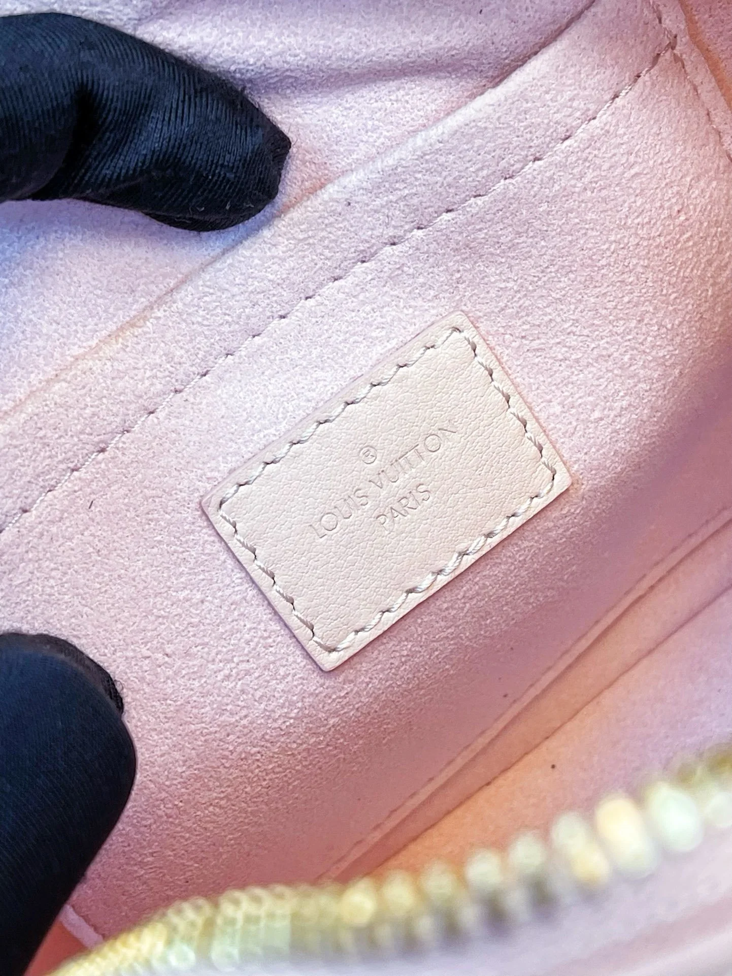 Detail 3