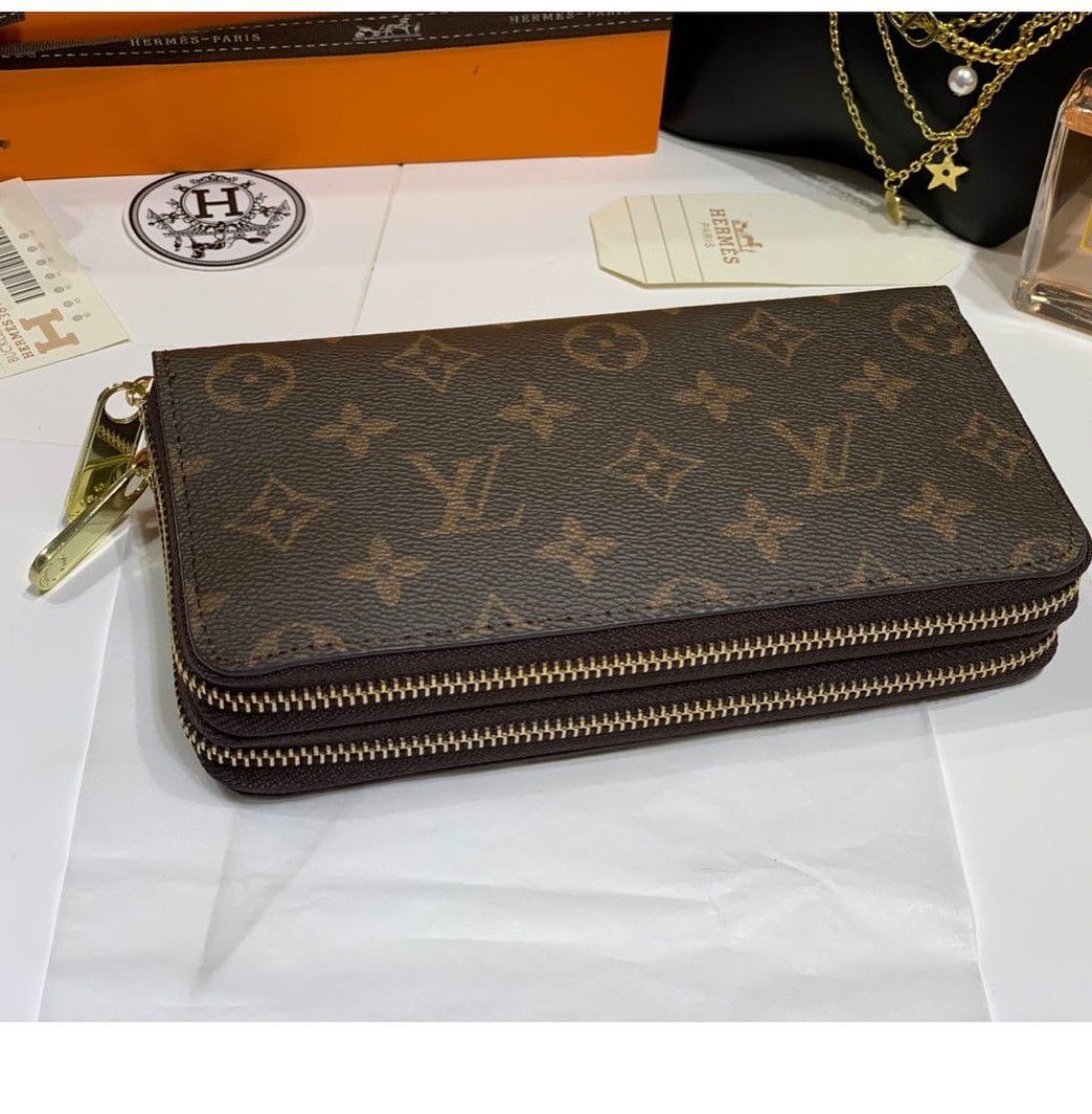 Louis Vuitton✨Double zipper Wallets (2)