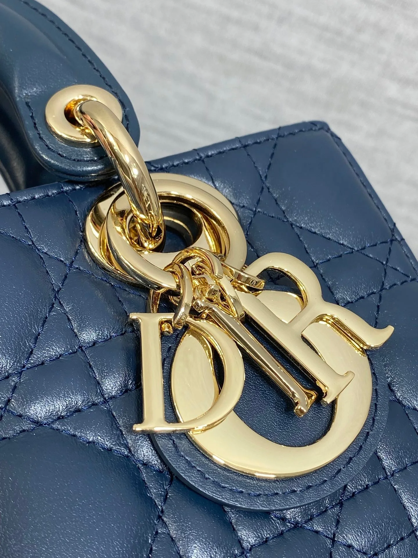 Detail 8