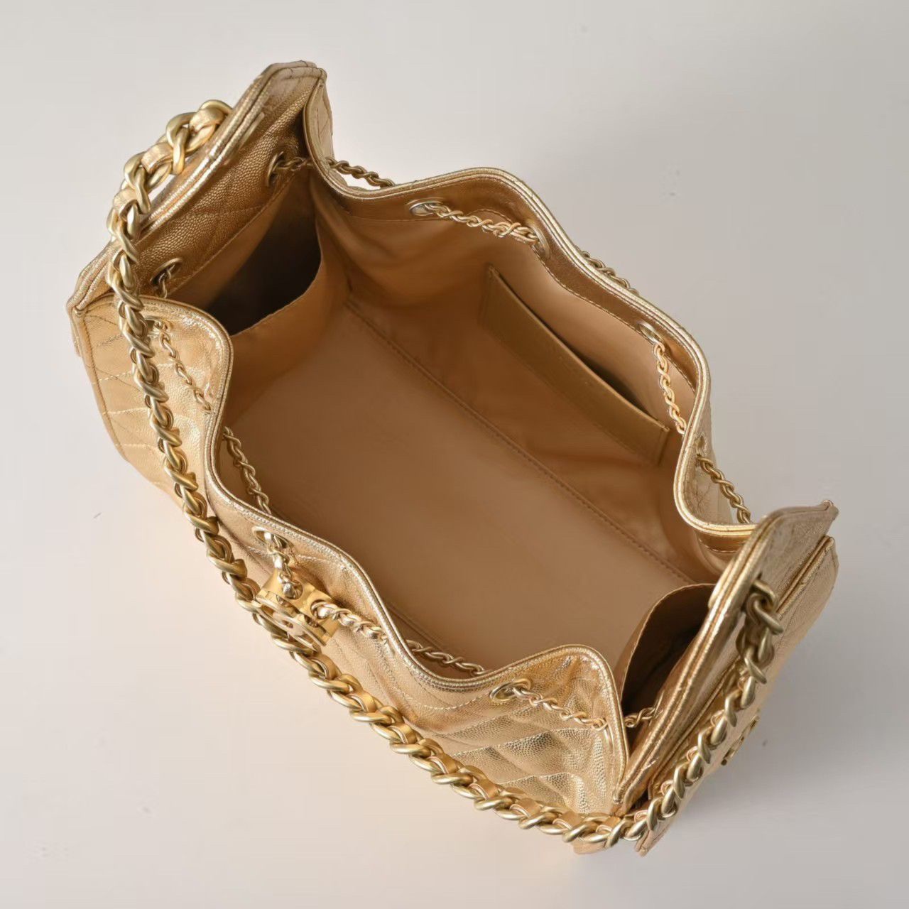 587a9da6-60f8-4519-90a8-09d7e40190dd