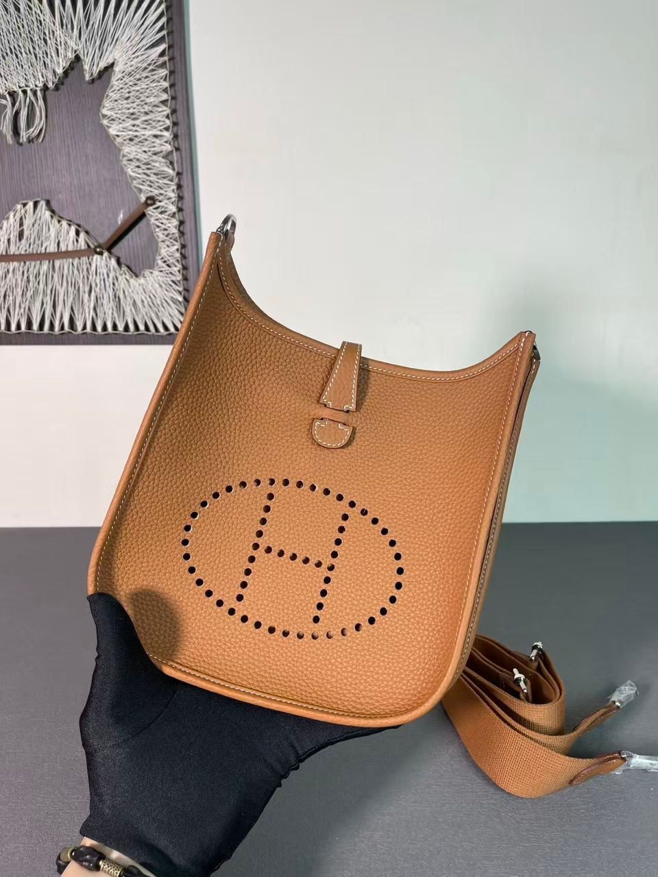 a7de42af-d237-48d7-b6e8-b0c5591498cd