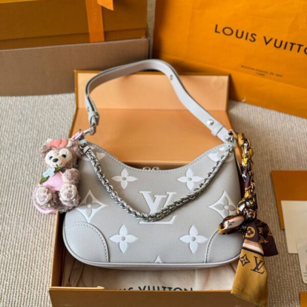 Louis Vuitton Boulogne PM handbag in Monogram Empreinte