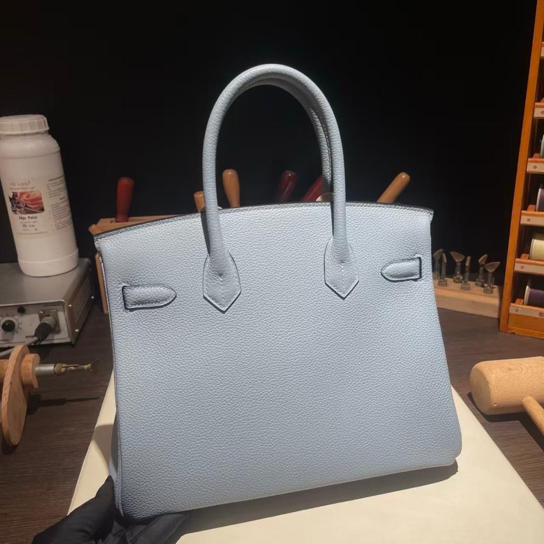 ee39043d-8bf3-4df1-9685-fdf1f41017ba