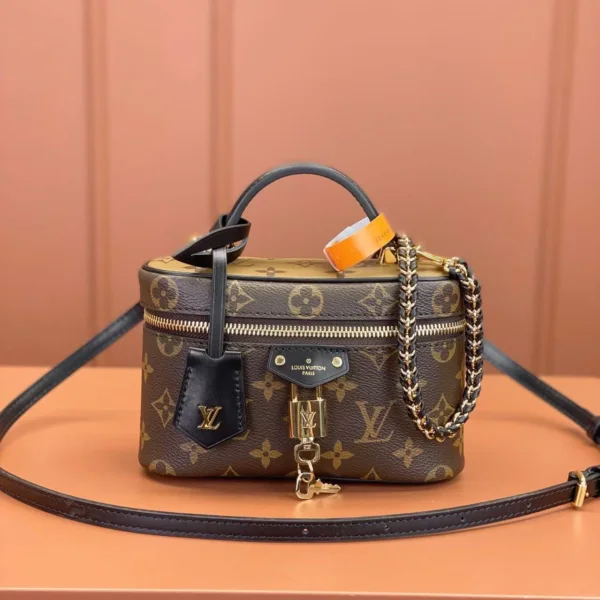 LV Vanity Chain Pouch