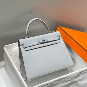 Hermès Kelly 28 Sellier in Bleu Glacier Epsom leather