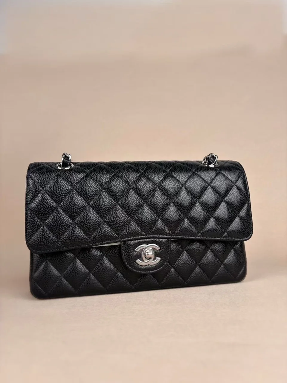 Chanel Classic Flap Medium 25 Black sliver Hardware