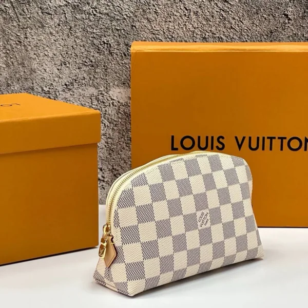 Louis Vuitton Pochette Cosmetic pouch MM