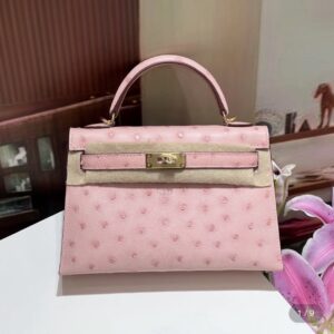 Hermès Mini Kelly in Pink Ostrich leather