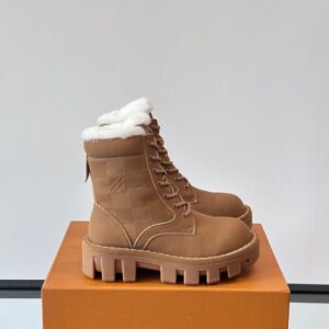 LV Men Tan Leather Fur-Lined Boots