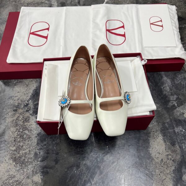 Valentino Women White Leather Embellished Flats