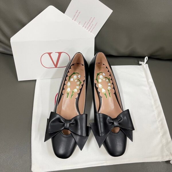 Valentino Women Black Leather Bow Detail Flats