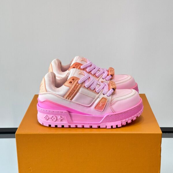 LV Men Pink Synthetic Leather Sneakers