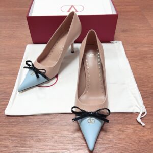 Valentino Women Beige Leather Blue Bow Detail Pumps