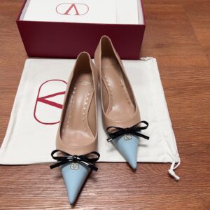 Valentino Women Beige And Light Blue Leather Pumps
