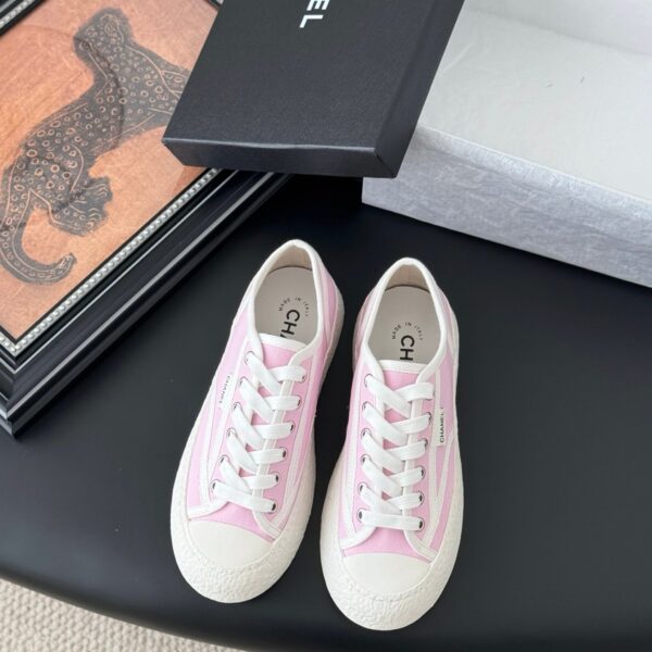 Chanel Women Pink Canvas Casual Sneakers