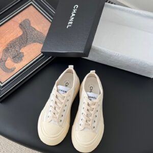 Chanel Women Beige Canvas And Rubber Sneakers