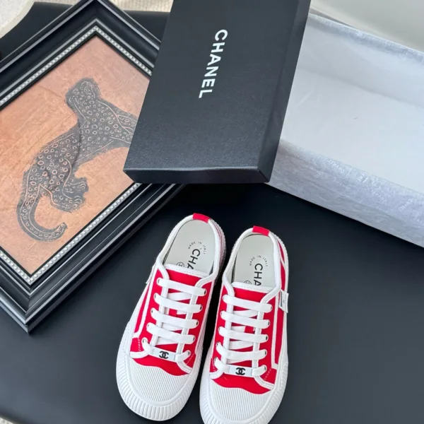 Chanel Women Red Canvas And Rubber Sneakers