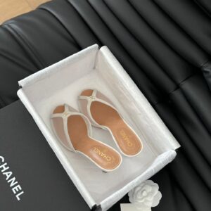 Chanel Women Beige Mesh And Leather Mules