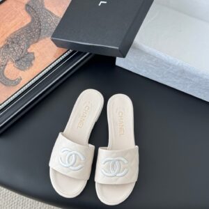 Chanel Women Cream Quilted Leather Slides