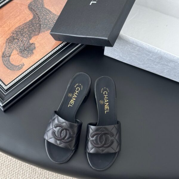 Chanel Women Black Quilted Leather Slides