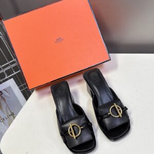 Hermes Women Black Leather Mules